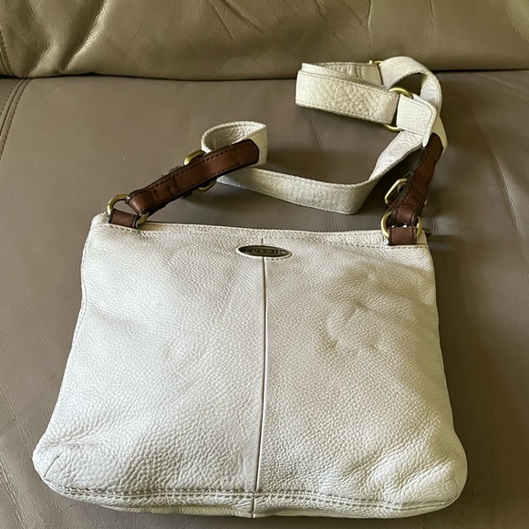 Authentic fossil crossbody purse!! - Picture 15 of 16